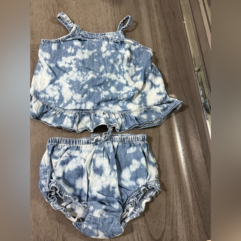 Gap 2 piece denim tank and bloomers size 18-24 months